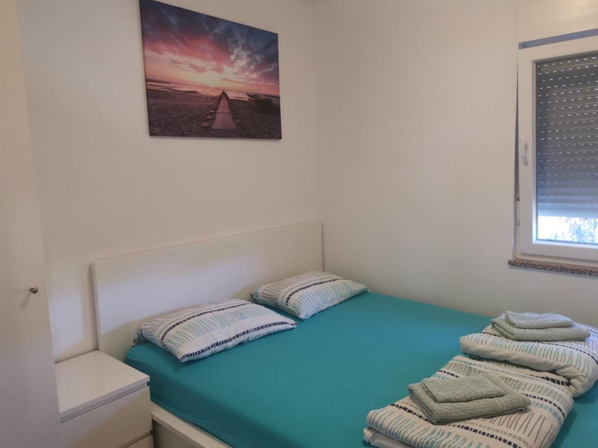 Holiday Park Mimoza Basanija Bagian luar foto